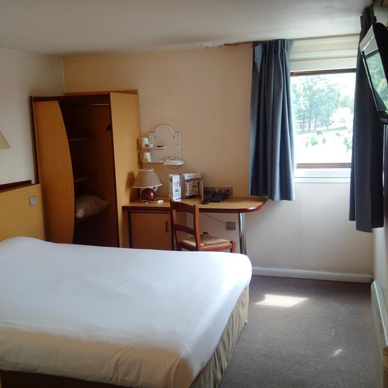 Campanile Livry-Gargan Hotel Buitenkant foto