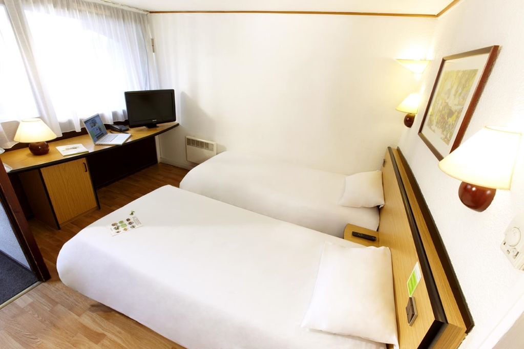 Campanile Livry-Gargan Hotel Buitenkant foto