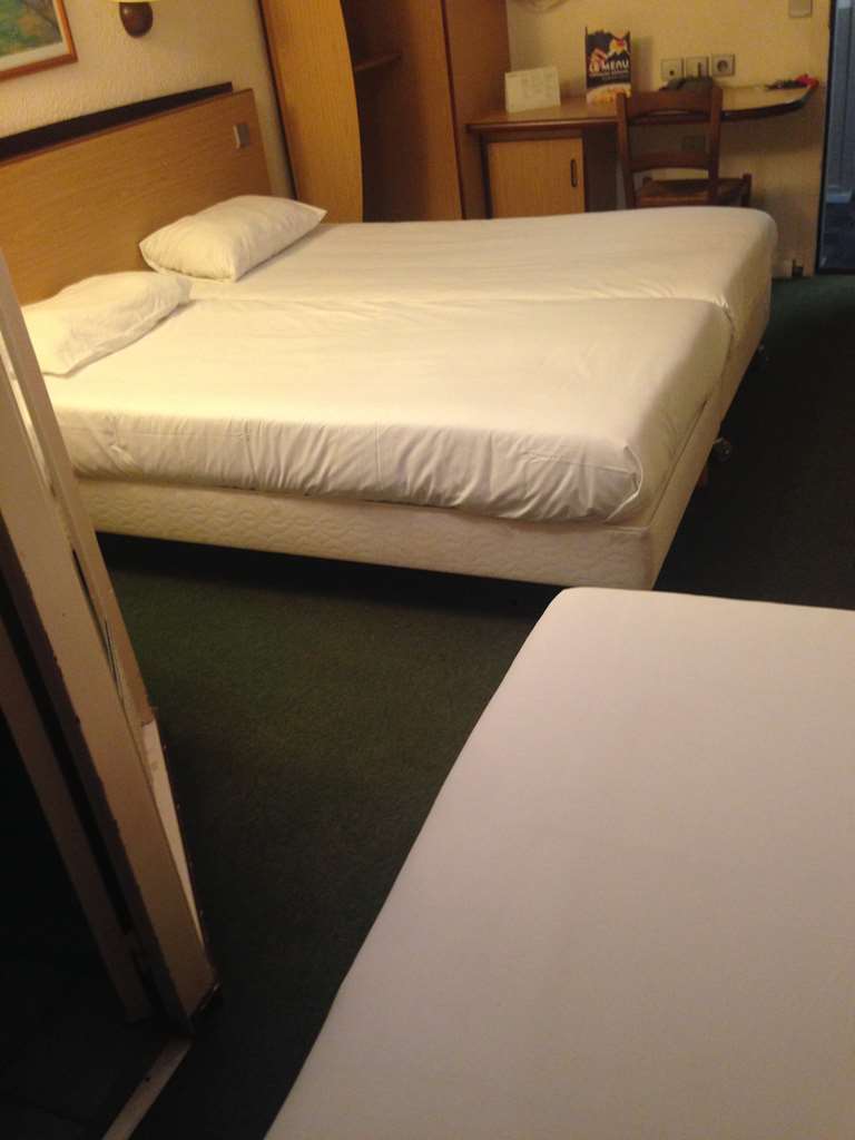 Campanile Livry-Gargan Hotel Kamer foto